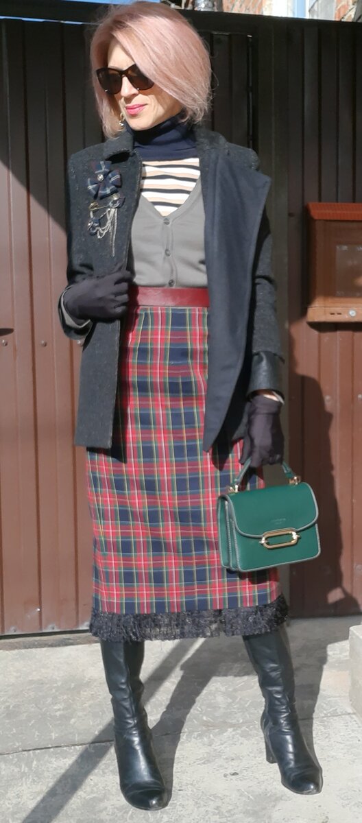 Пальто для мальчика из секонд-хэнда.