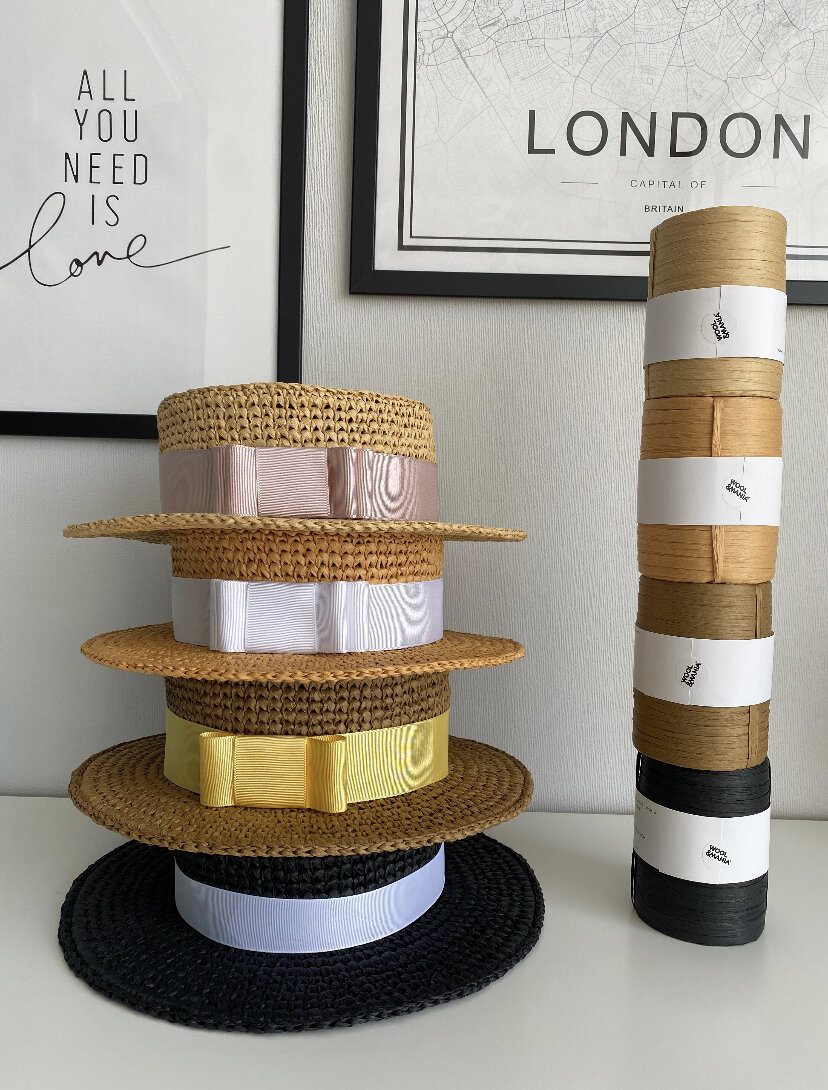 Навязала канотье :)