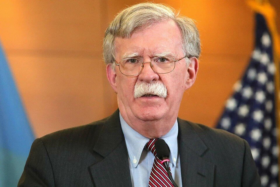     Экс-советник президента США Болтон назвал нелегитимными МУС и решение об «аресте» Путина  GLOBAL LOOK PRESS