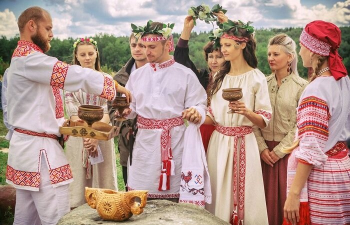 Сурью пьют, не иначе