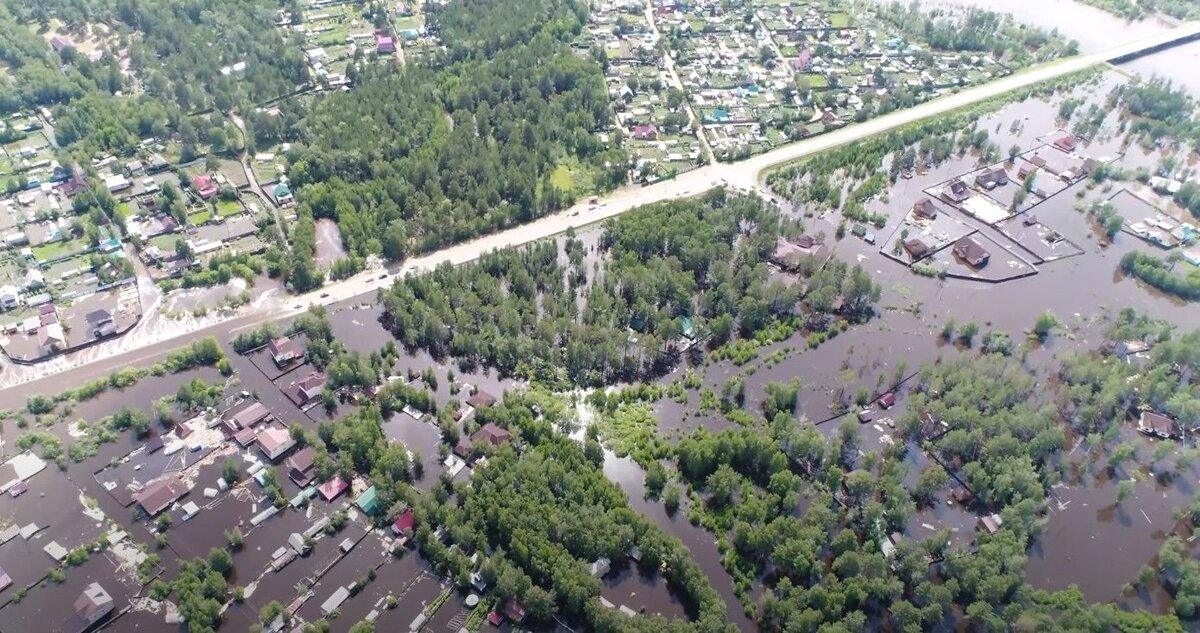      Под воду ушли дачи