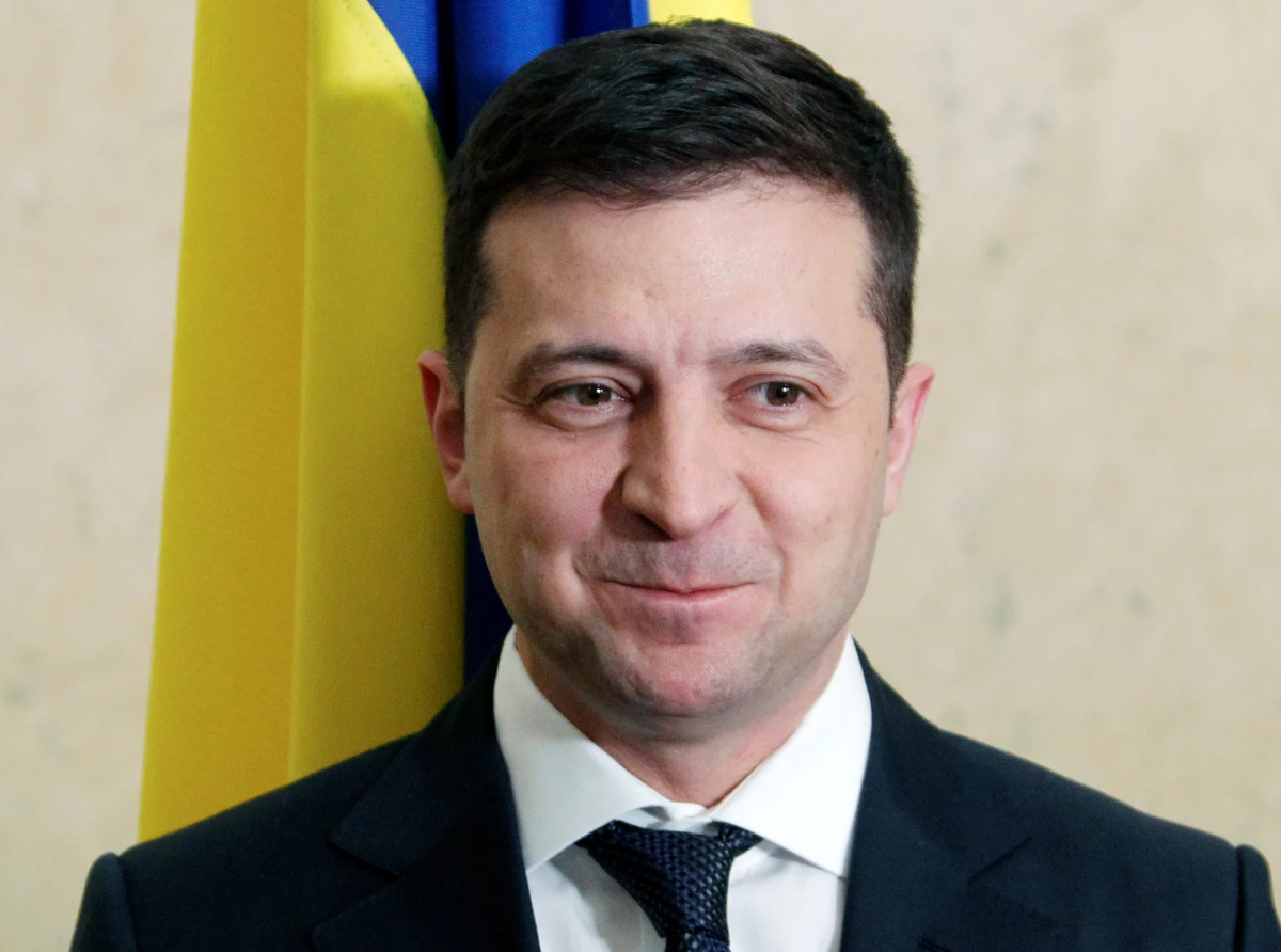    Украина атакует Крым беспилотниками и заявляет об успехах и серьезных повреждениях Алексей А.