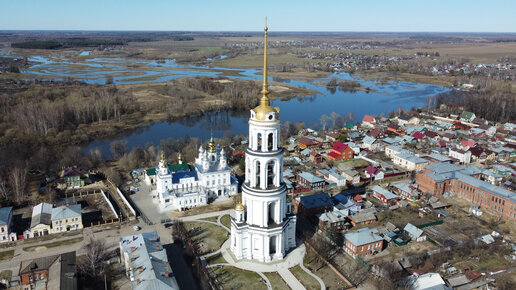 Ивановская область. Разлив реки Тезы в городе Шуя. Вид сверху