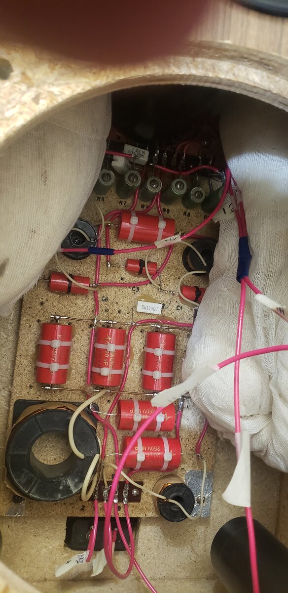 Влияние конденсаторов на звук колонок. Нужно ли их менять ...