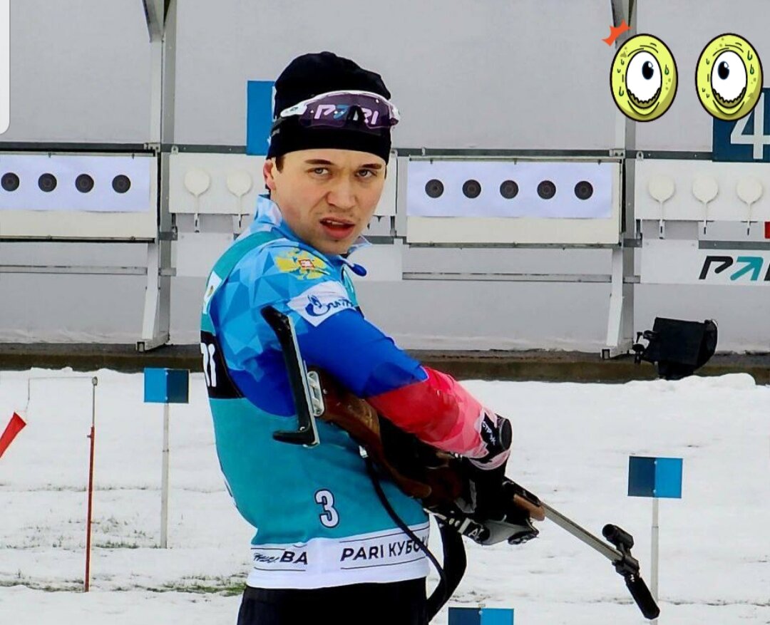 Даня стреляет не глядя и спрашивает, почему "глазки" не закрываются? 😊