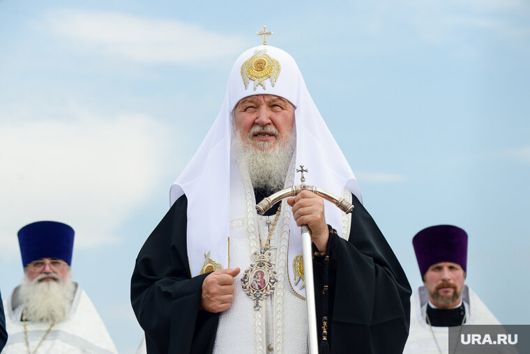    Свердловчане просят патриарха Кирилла сделать кладбище на территории Среднеуральского женского монастыря открытым для посещения