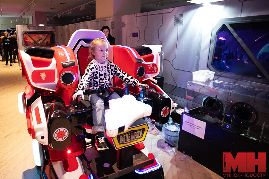 космический парк выставка. парк космических приключений для детей и взрослых. космическая афиша. космический парк. космодрайв 2.