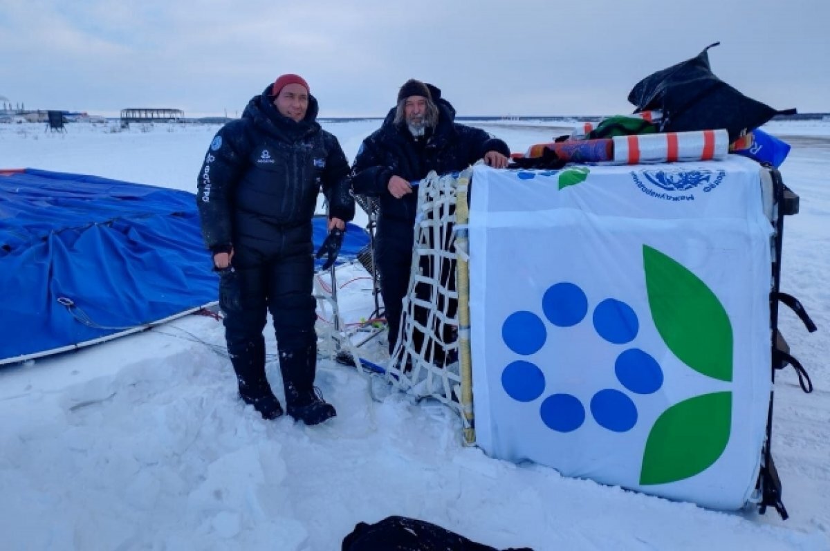    Конюхов и Меняйло завершили рекордный полет на воздушном шаре