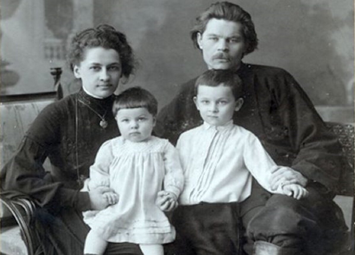    Екатерина родила Горькому дочь Катю и сына Максима Pravda-nn.ru