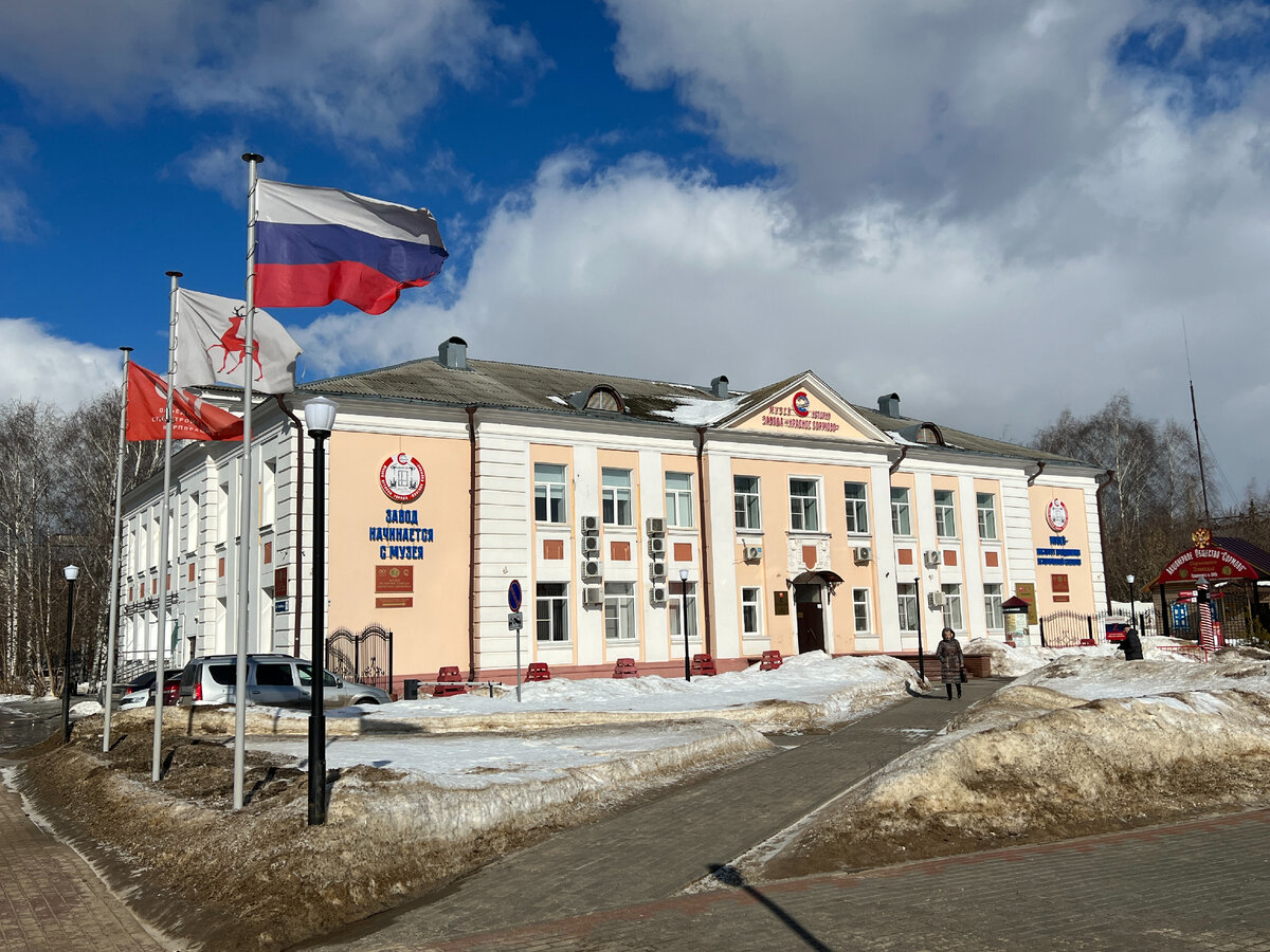 Завод «Красное Сормово». По пути к Визовому центру Нижнего Новгорода. Фото автора