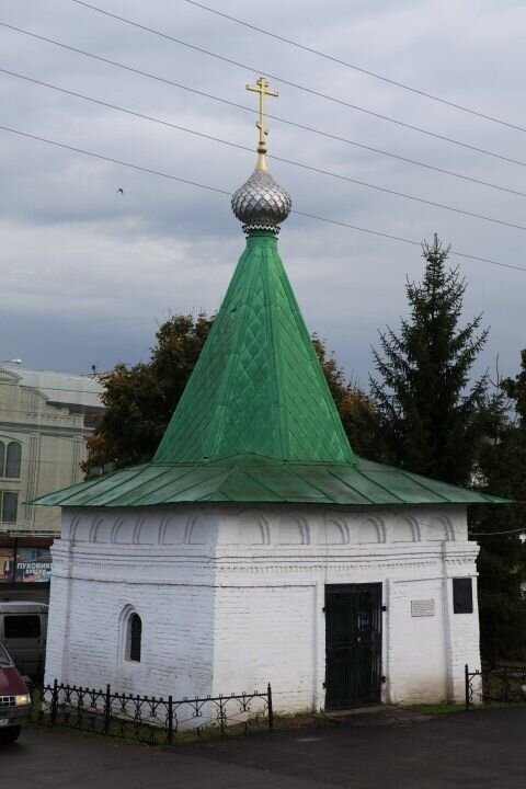 крестовоздвиженский храм иркутск. крестовоздвиженская часовня кинешма. часовня воздвижения креста господня кинешма. крестовоздвиженская часовня. крестовоздвиженская церковь ижевск.