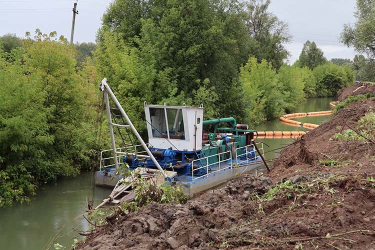   Расчистка реки Берсут у села Камский Леспромхоз в Мамадышском районе Фото: eco.tatarstan.ru