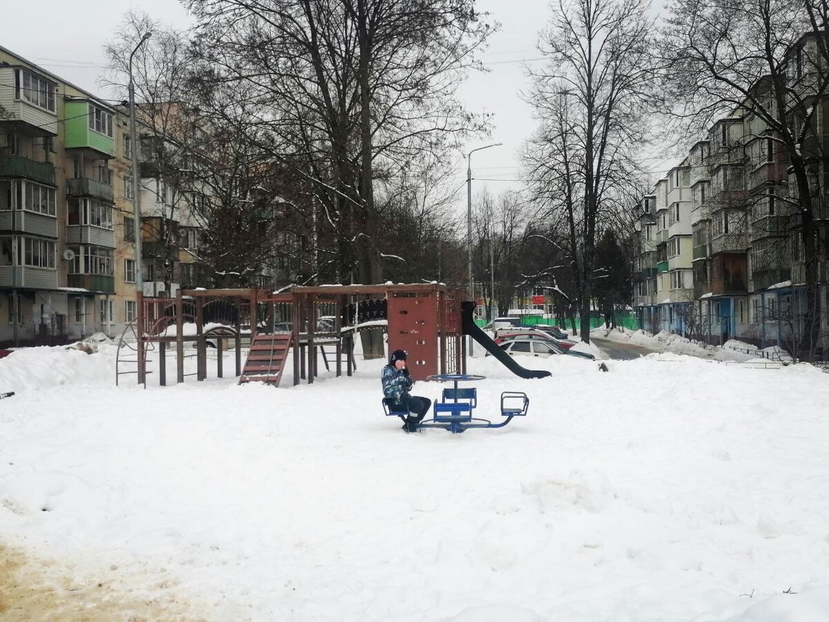 Название: "Вкусный снег из детства". Место: Подмосковье, Дедовск. Автор: Бормотов В. Е. 