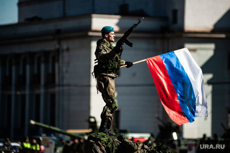    Россия сражается не только с Украиной, отметил Витольд Юрас