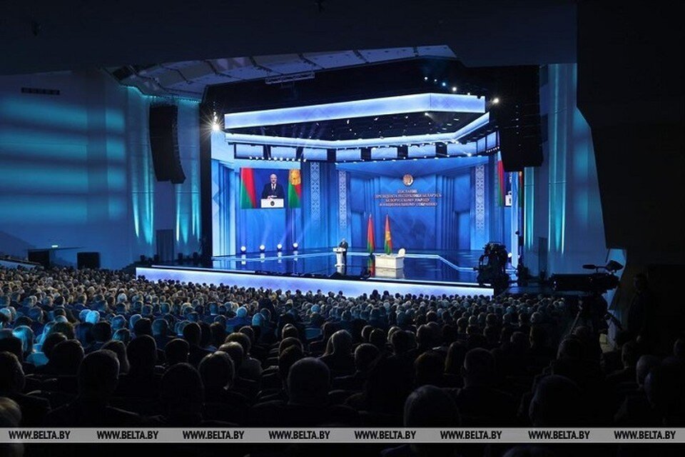     Во время трансляции Послания президента Беларуси Александра Лукашенко парламенту и общественности. Фото: БелТА