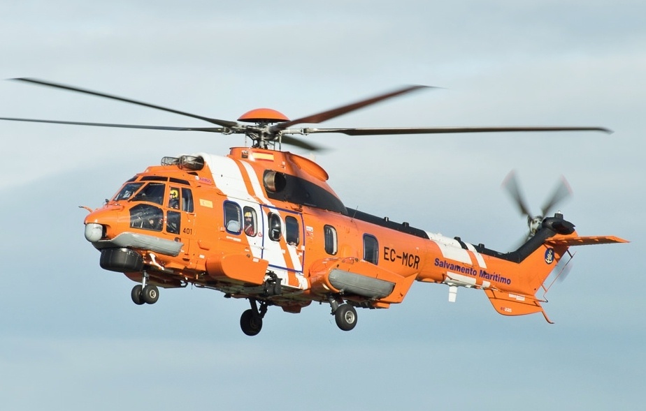    Airbus Helicopters H225 (Eurocopter EC225 Super Puma)Wikipedia. CC2.5