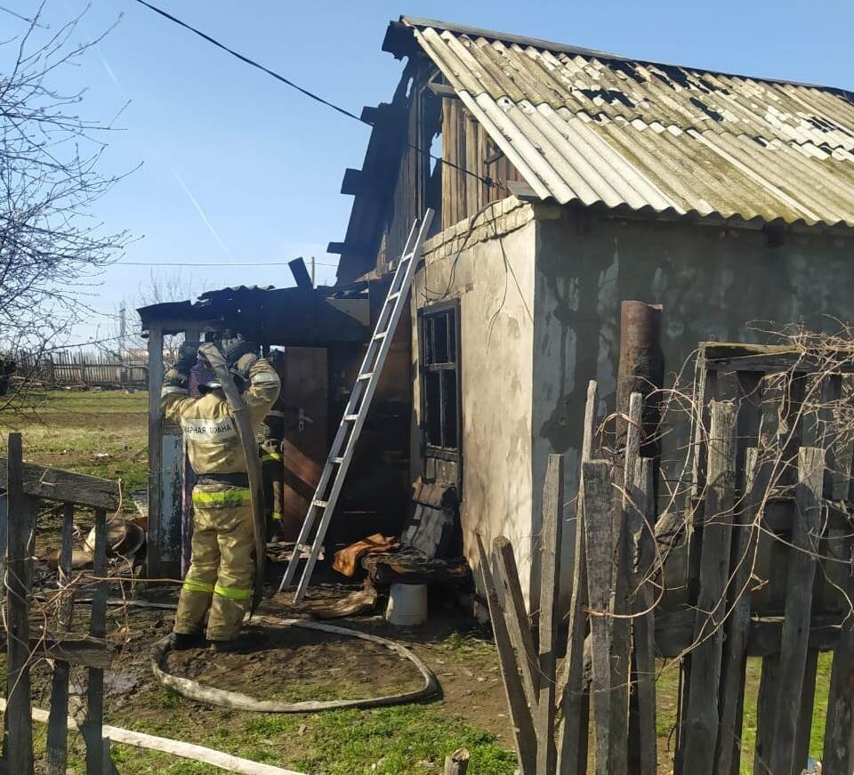     Жителей дома спасти не удалось  ГУ МЧС по Волгоградской области