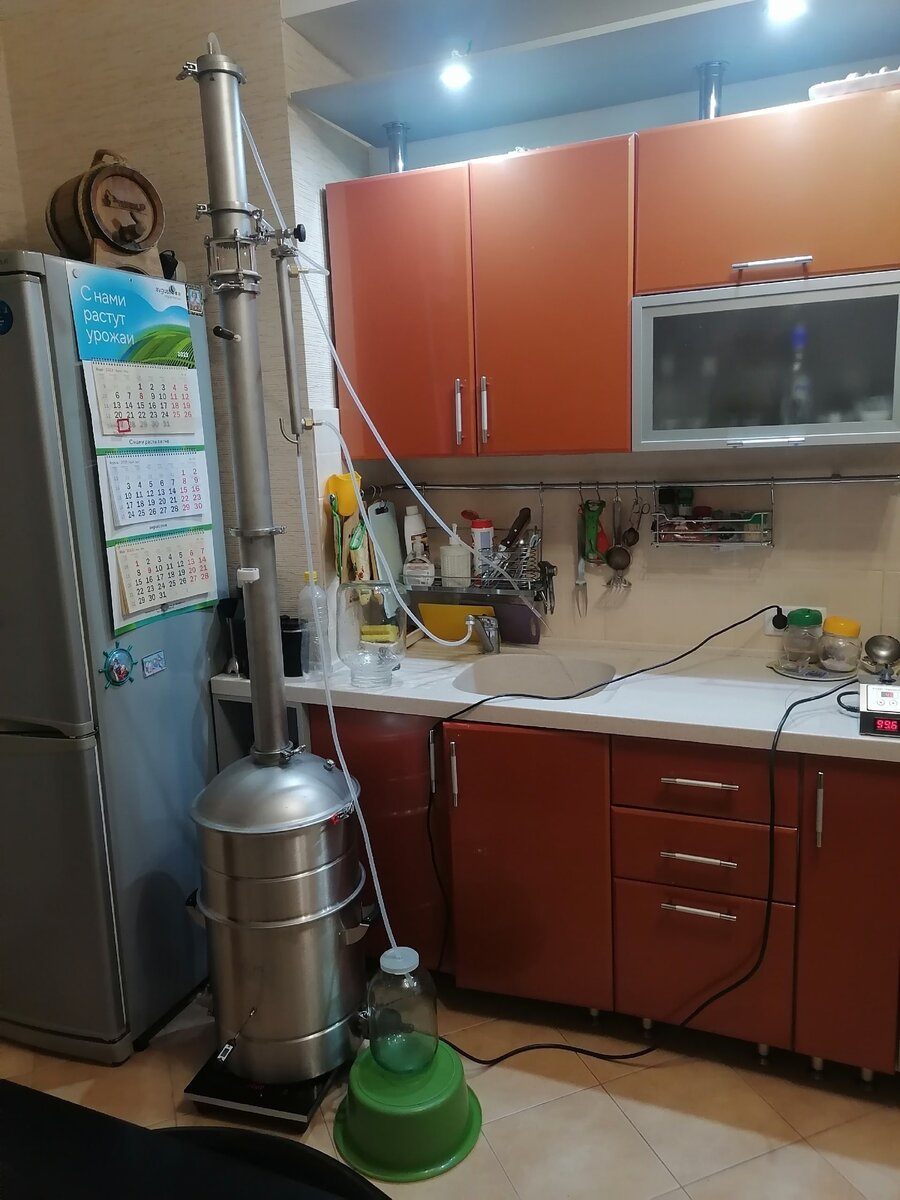 Ректификация спирта 96,6% на аппарате Люкссталь 8М.