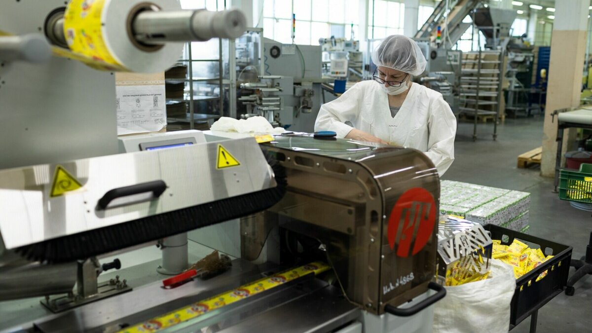     В Тюменской области начались работы по строительству уникального завода по глубокой переработке гороха. На возведение производства инвестор, ГК Агрохолдинг «Юбилейный», планирует потратить 6,7 миллиардов рублей.