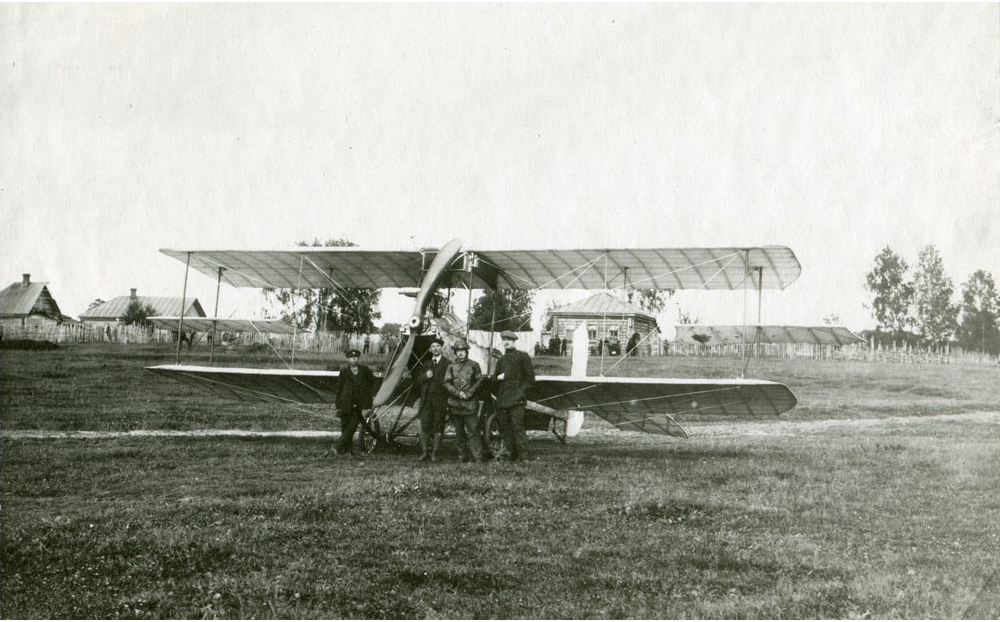 China clipper martin m-130. Сэмюэл пирпонт лэнгли. Сэмюэл пирпонт лэнгли. Самолеты схемы тандем. Пионер авиации 6 букв сканворд.