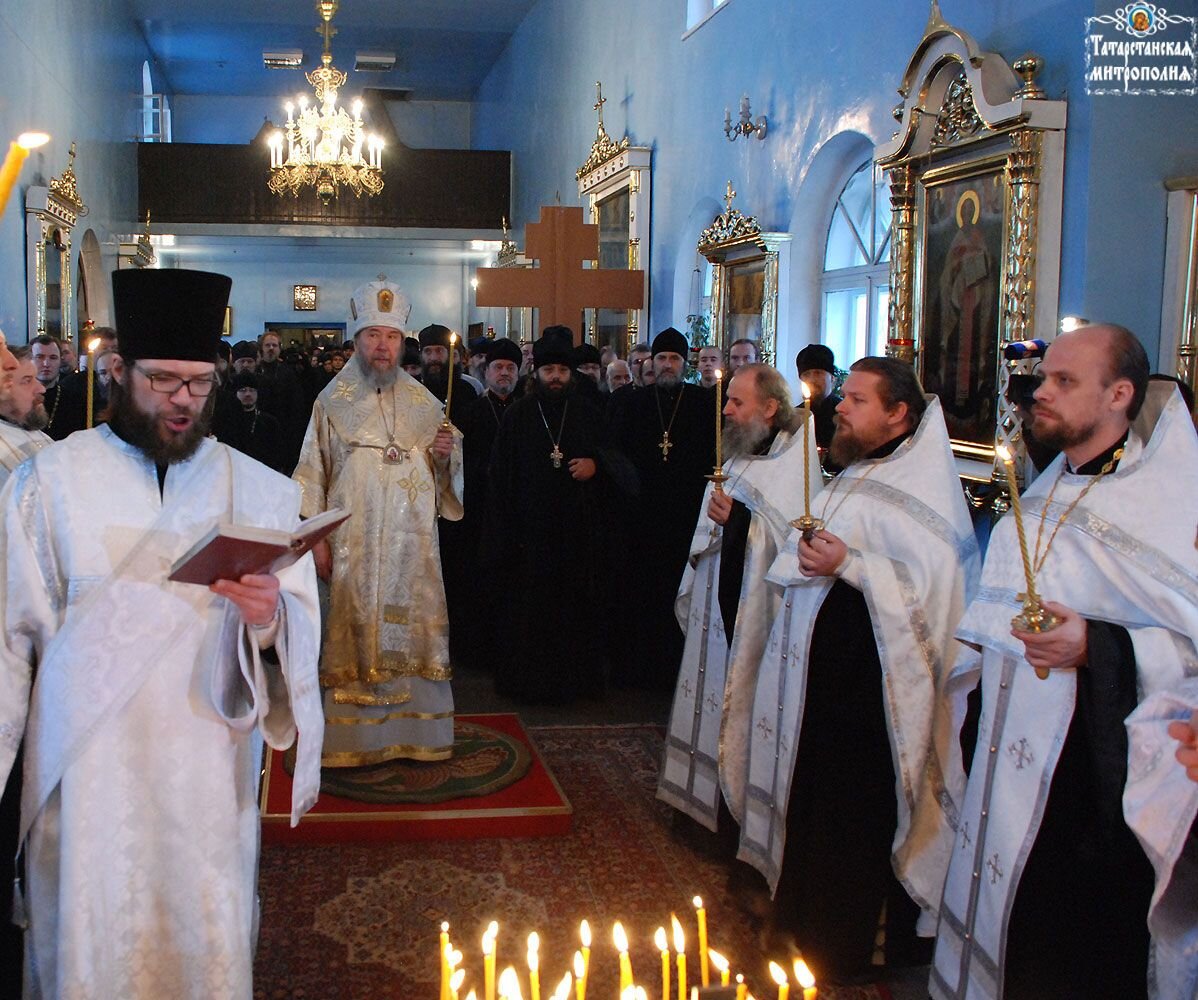 Роль Церкви в событиях 1993 года: защита мира и духовных ценностей