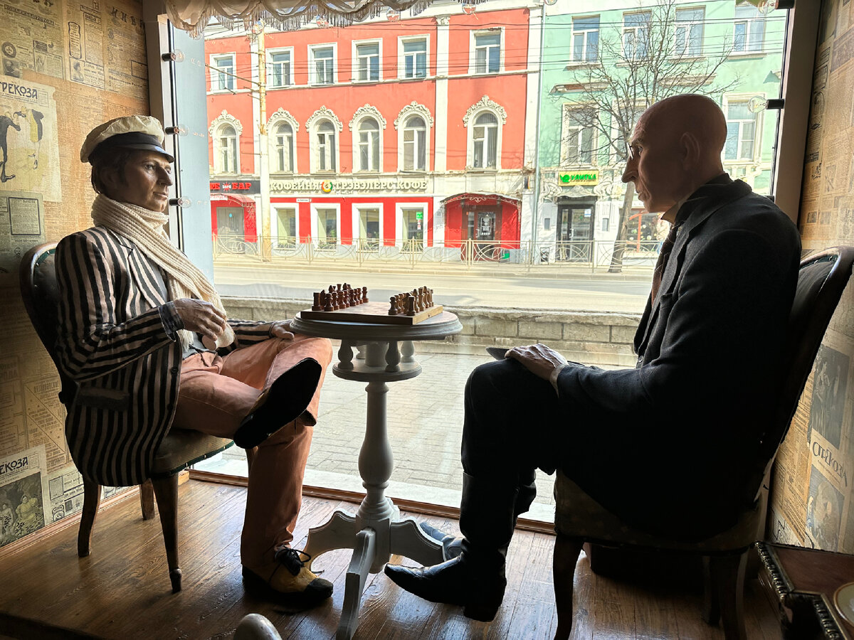 Интерьер заведения впечатляет. 