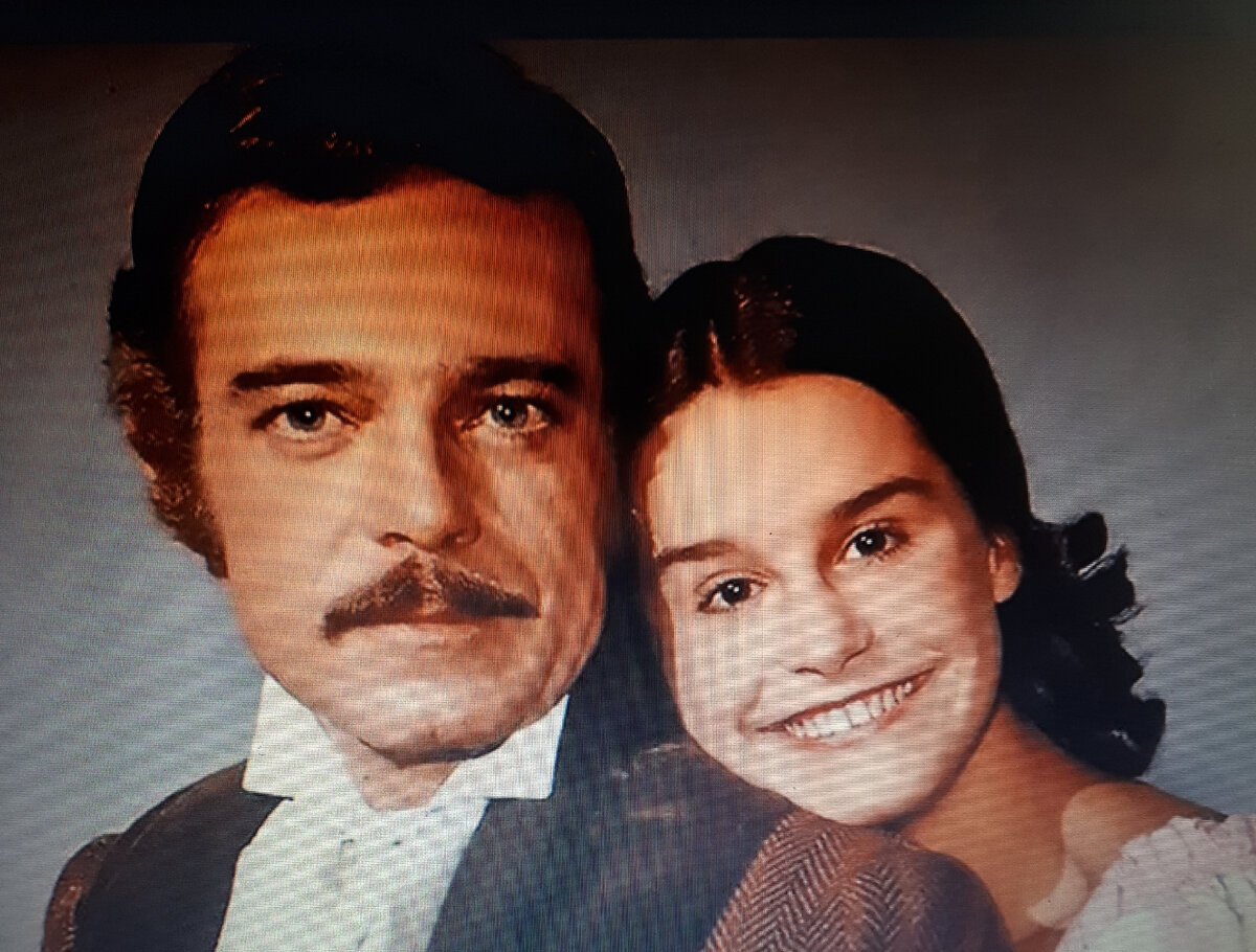 КАДР ИЗ ПОПУЛЯРНОГО СЕРИАЛА