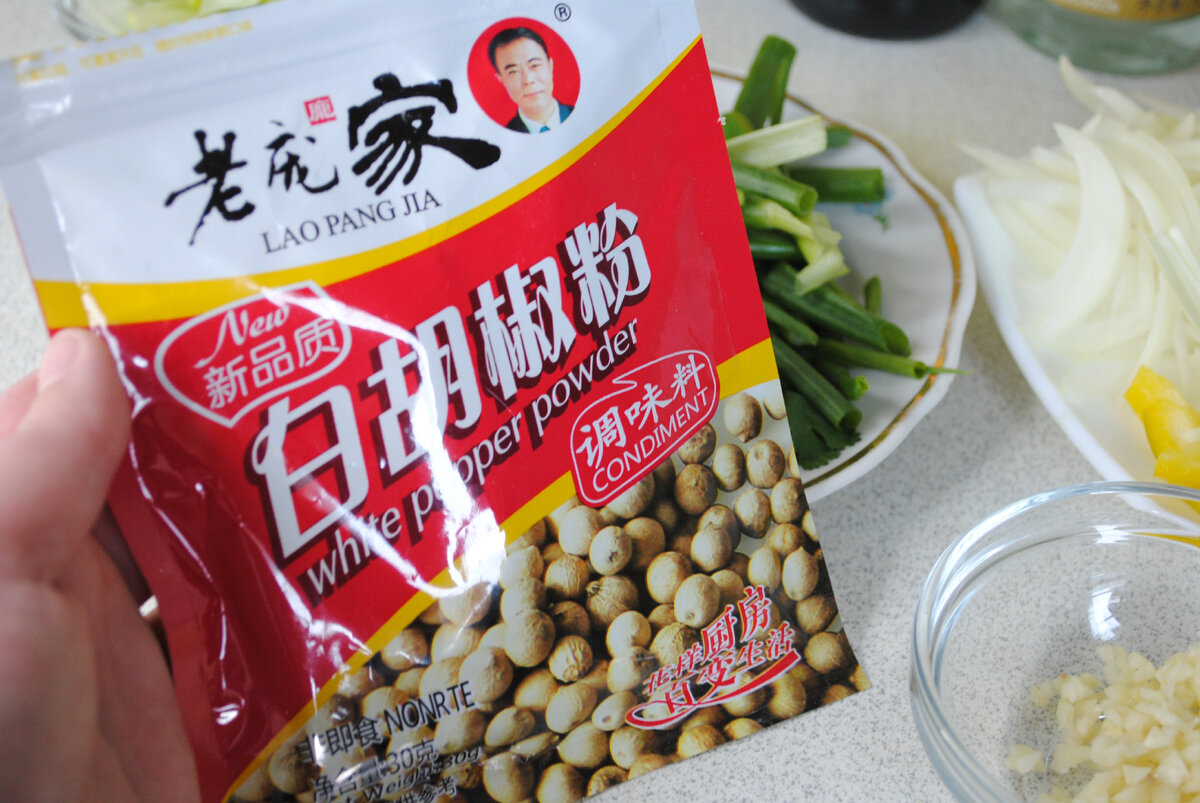 Белый молотый перец имеет уникальный запах + остроту