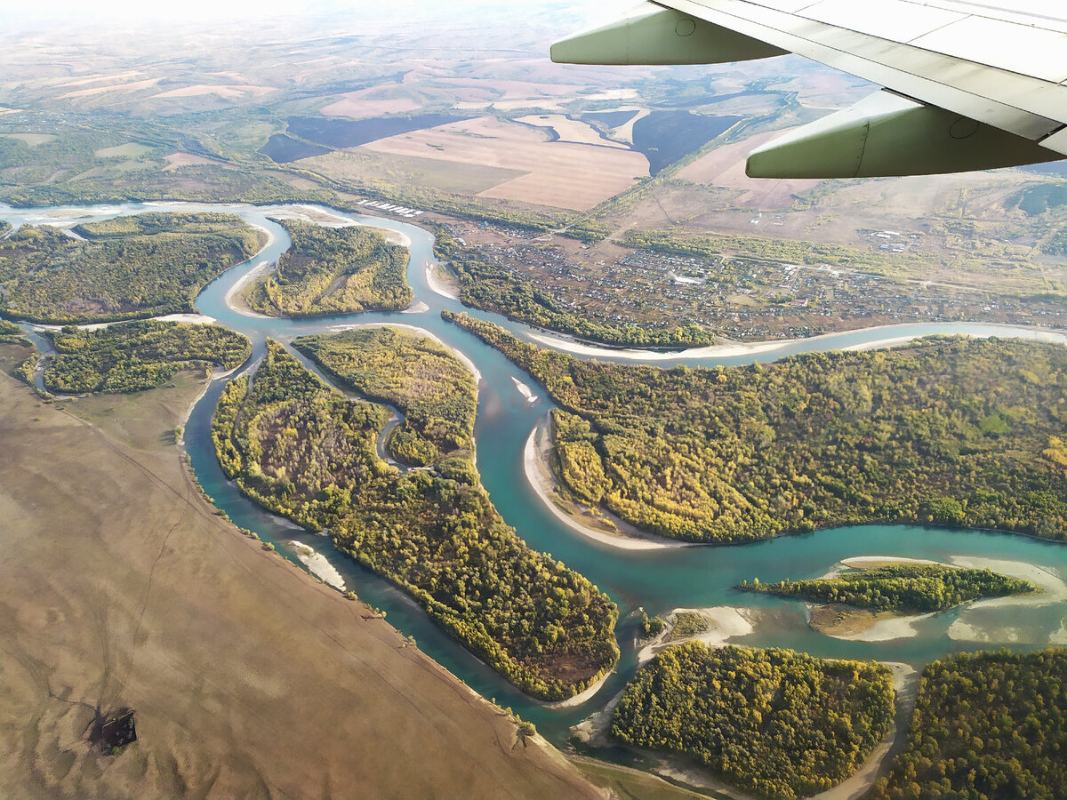 Заходим на посадку в Горно-Алтайске. Фото автора