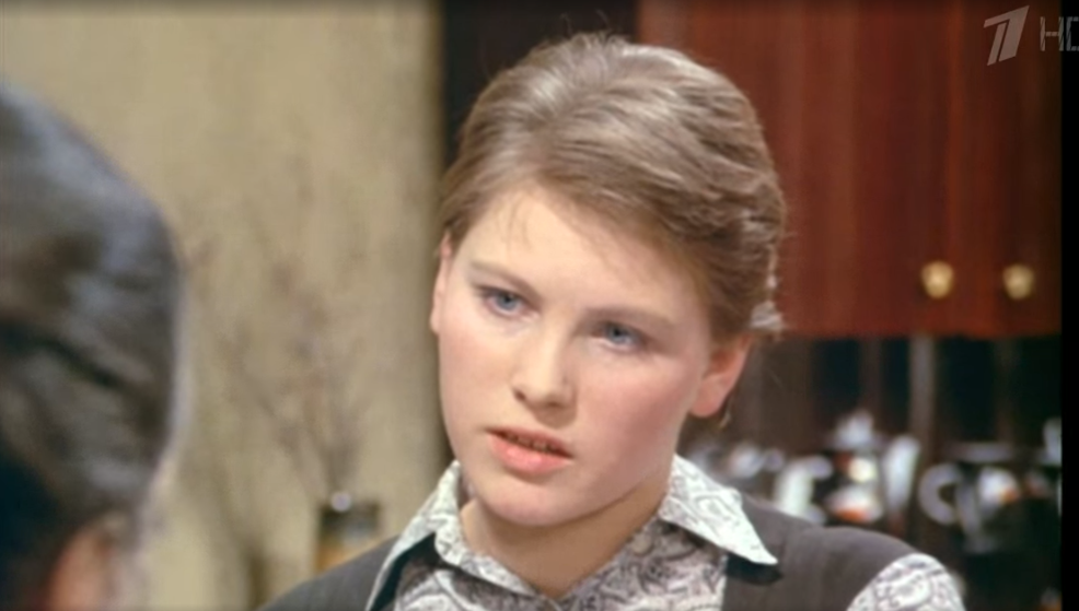 Ольга (Любовь Полехина), кадр из фильма "Дочки-матери" (1974)