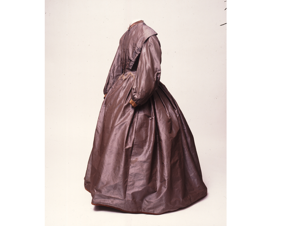 Платье Шарлотты Бронте, ок. 1854. (с) Из коллекции Музея сестёр Бронте