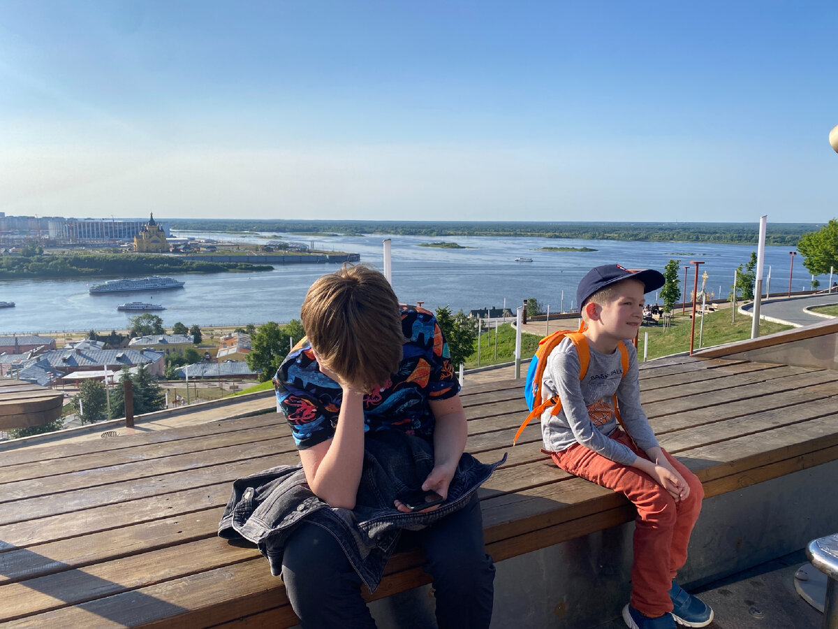 Фото автора. Как бы не называли садики  и школы презрительно «передержкой», эта функция очень важна. Во время работы таких вот «передержек» несчастных случаев с детьми меньше