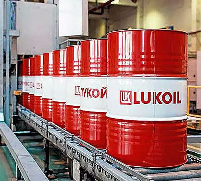 Моторное масло LUKOIL AVANTGARDE PROFESSIONAL MLE 5W‑30 заливали сразу в два грузовика