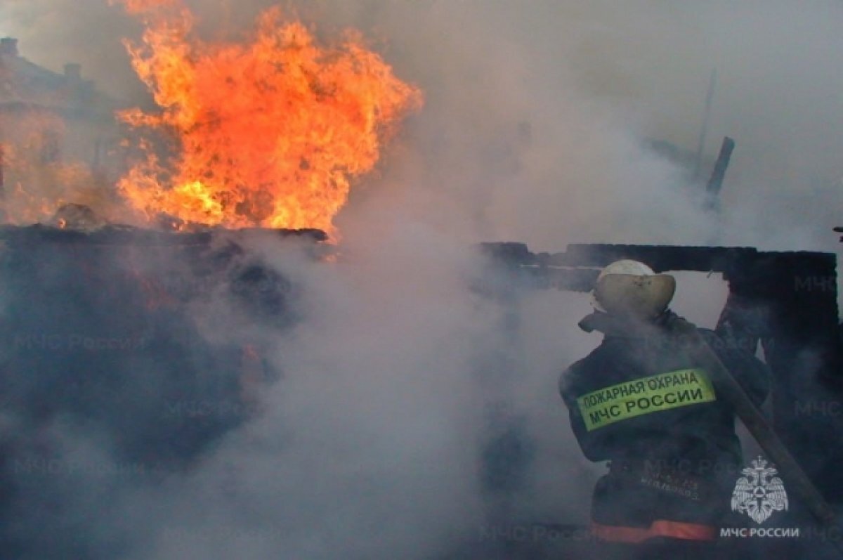    На месте пожара в частном доме нашли тело мужчины