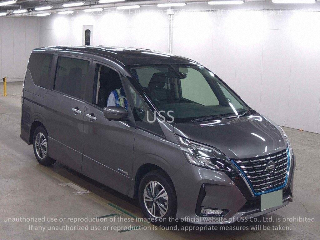 Купили минивэн Nissan Serena e-Power 2020 года с оценкой 5 «А». Почему не  Honda Stepwgn e:HEV? | АВТО из Японии и Китая под ЗАКАЗ. | Дзен