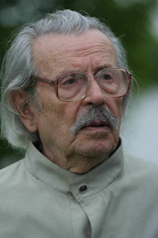 Автор слов песни "Я в весеннем лесу пил березовый сок", поэт Евгений Агранович, 