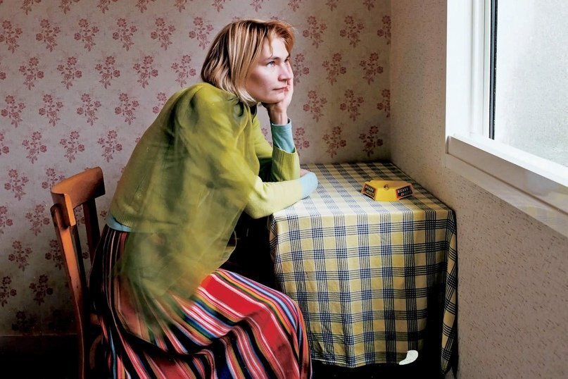 4 качества одинокой женщины, которые привлекают мужчин, заставляя бороться за ее внимание