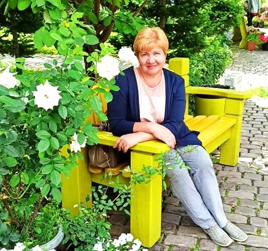 Елена Жестовская