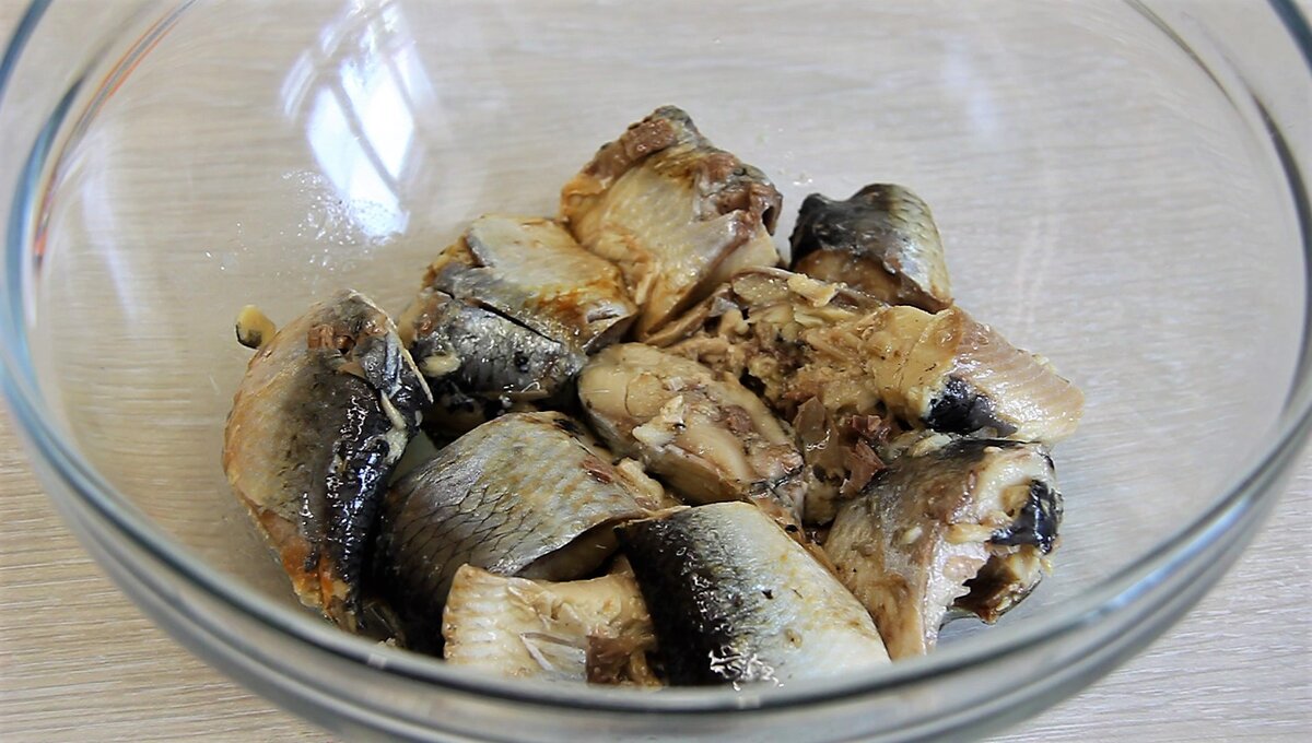 Котлеты из рыбных консервов с рисом и грибами — рецепт с фото