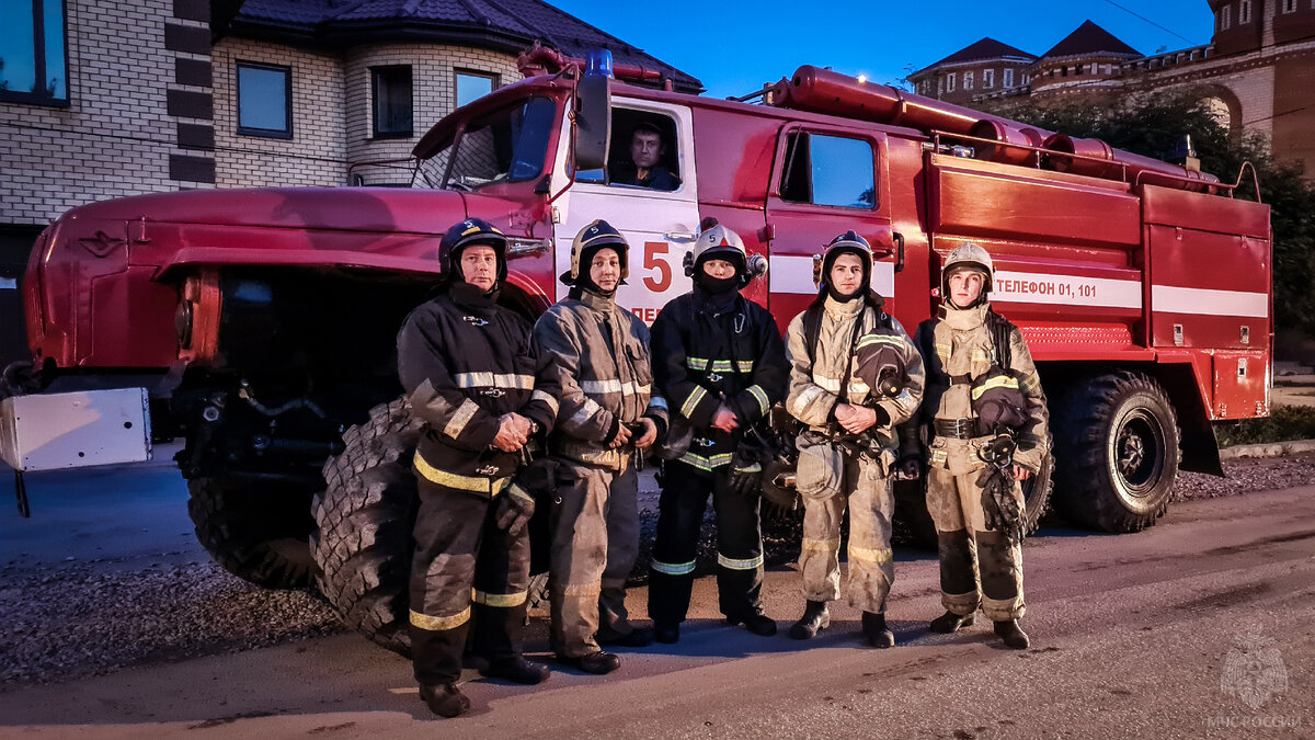 🚒👏 Пермские огнеборцы спасли женщину | МЧС Прикамья | Дзен