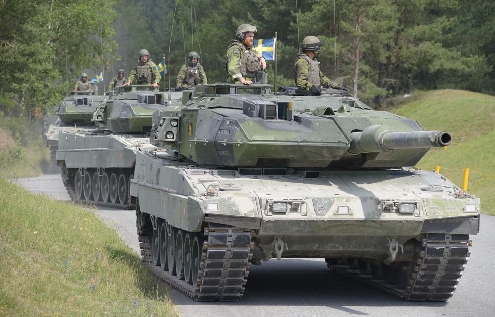 Шведские танки Stridsvagn 122. Фото из открытых источников