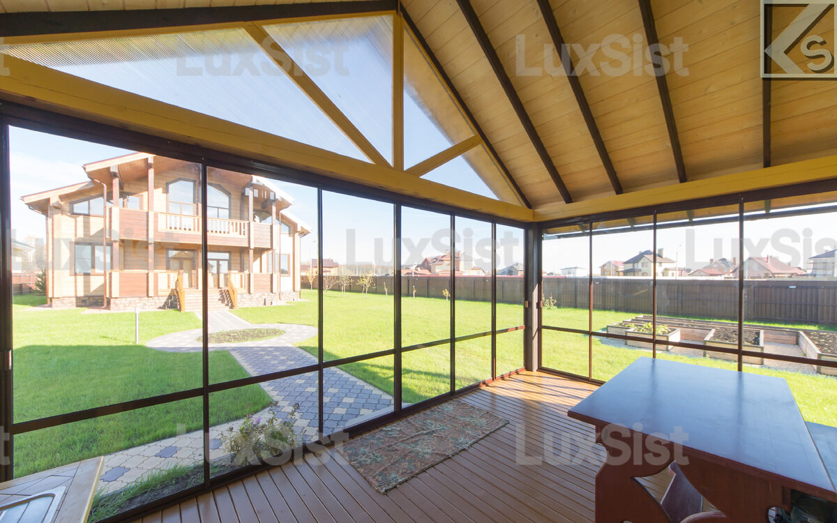 Раздвижное Холодное остекление LuxSist для беседки с добавлением импостов.