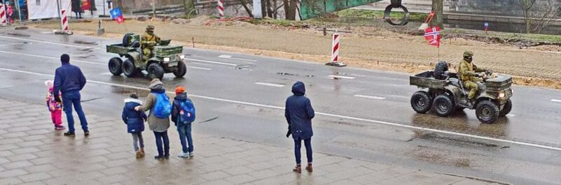 ФОТО ПАРАДА ЛИТОВСКОЙ АРМИИ. ИСТОЧНИК https://cdn.fishki.net/upload/post/2018/11/26/2780710/d54650d5a8249fa7e5965d6ee4f88af0.jpg