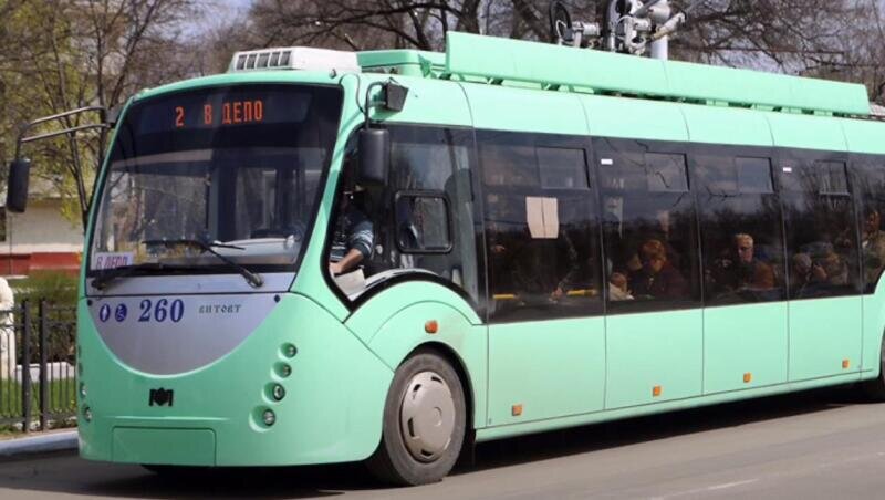 В крупных городах активно переходят на электробусы, ломая при этом давно сложившуюся инфраструктуру, созданную под троллейбусы. Оправданы ли такие действия? Ведь существуют и альтернативные варианты.-4