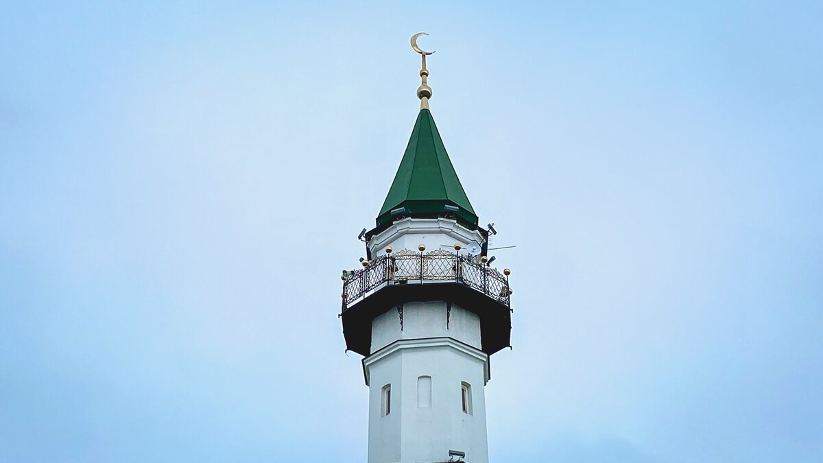     В татарском селе Средняя Елюзань Пензенской области объявили карантин из-за вспышки кори среди детей. Местные мусульманские деятели якобы заявили, что причиной заболевания стало несоблюдение религиозных норм. Inkazan узнал у муфтия Татарстана, как он относится к случившемуся.