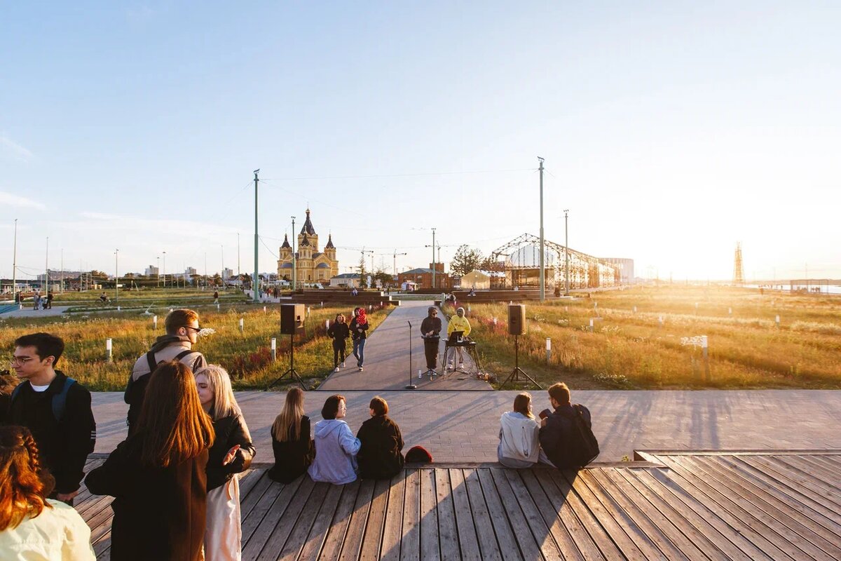 Июль в Нижнем Новгороде: сказочные картины, закаты, музыка и заплыв через  Волгу | Нижний 800 | Дзен