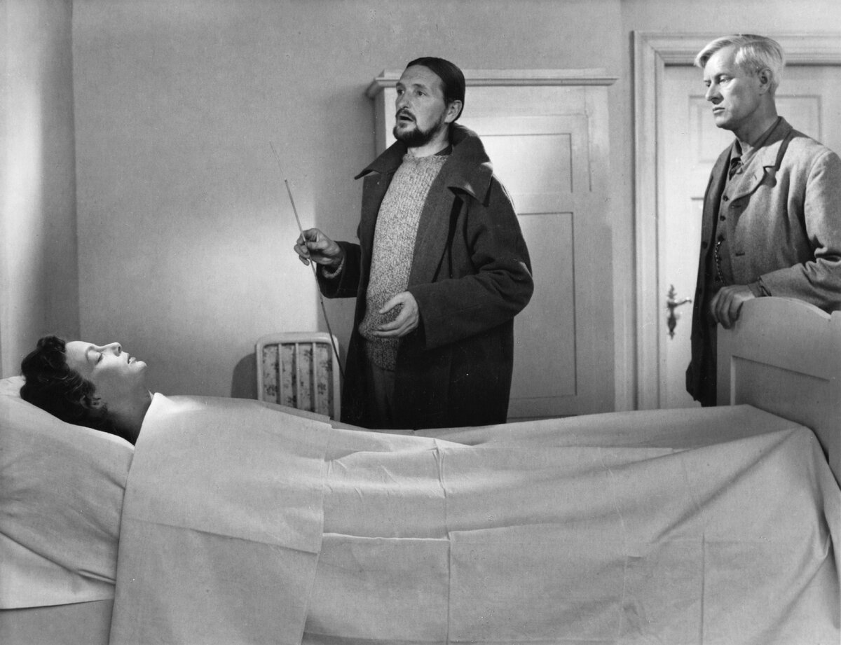 Кадр из фильма "Слово" (1955)