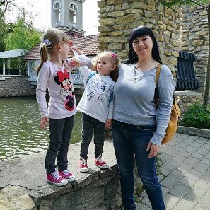 Мы маленькие ещё, любимые Черновцы Украина.