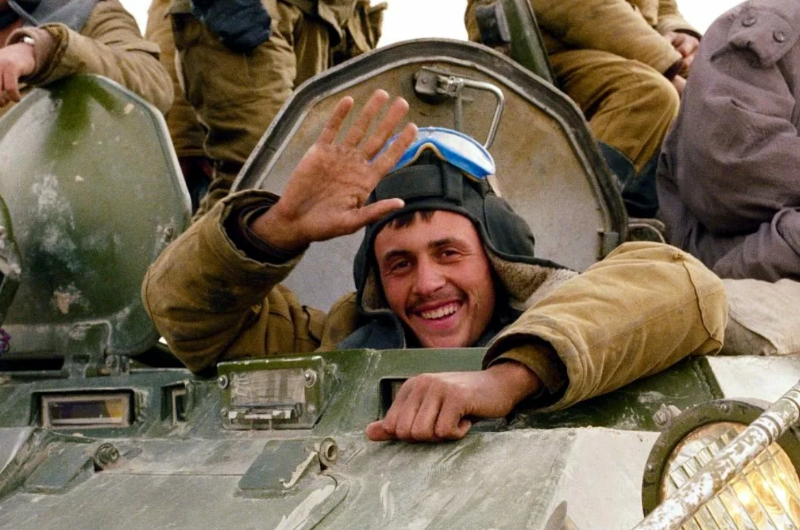 косоглазый снайпер. гор контуженный 6. гор контуженный 6. глаза солдата. танкист мехвод.