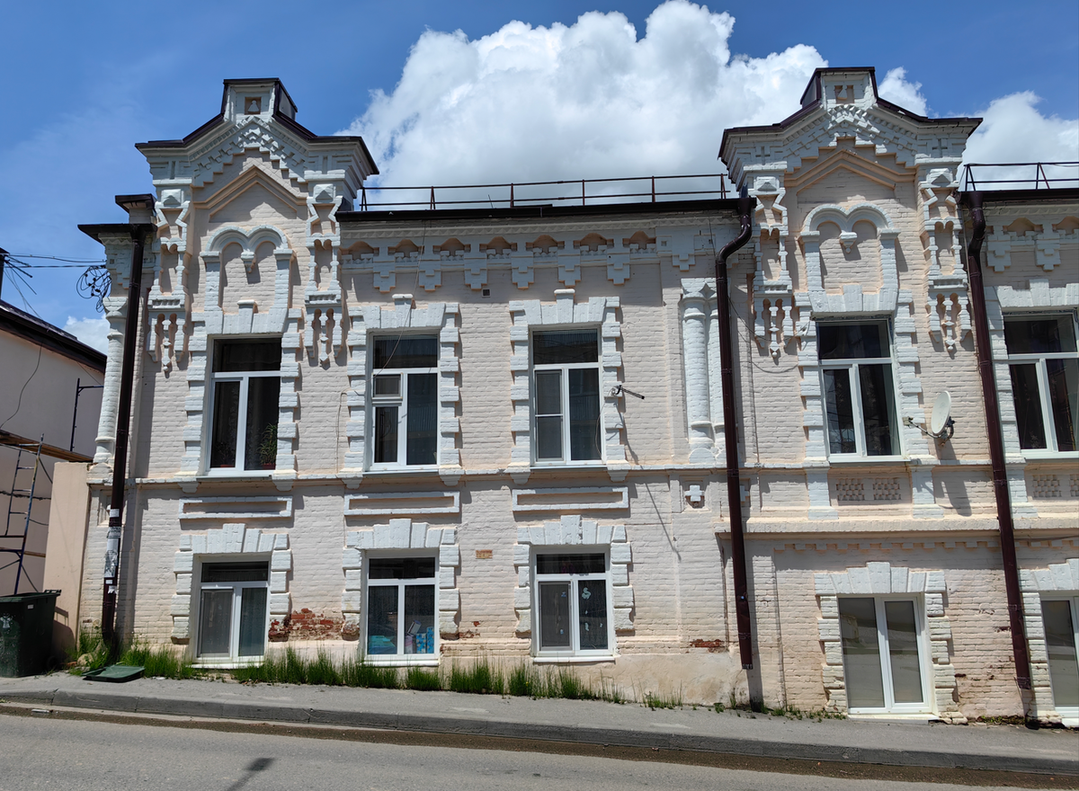 На фото видно, что уклон небольшой